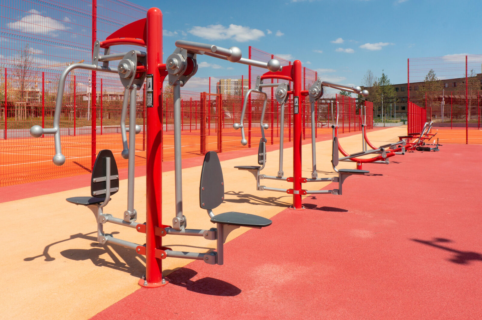 Postavljene zunanje športne naprave privabljajo vse več obiskovalcev